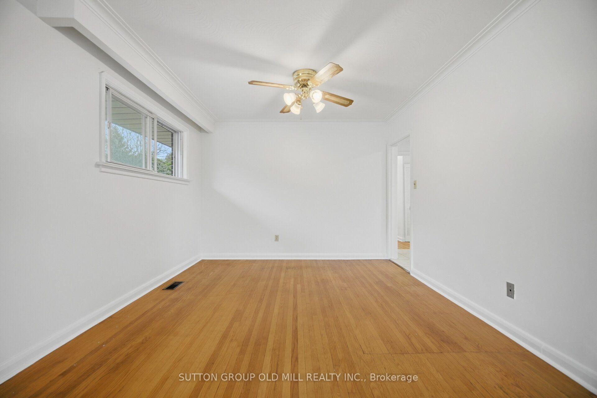 Photo 10 of 55 Sun Row Drive, Etobicoke, Kingsview Village-The Westway — HOMEH