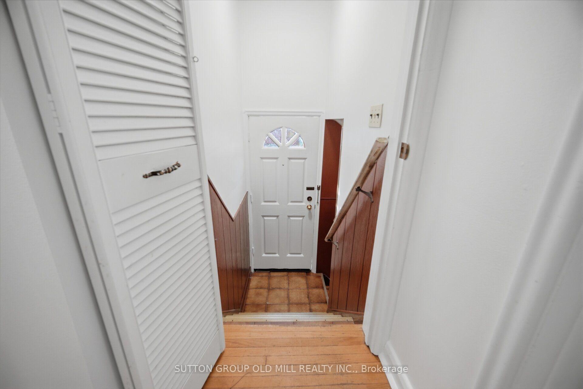 Photo 19 of 55 Sun Row Drive, Etobicoke, Kingsview Village-The Westway — HOMEH