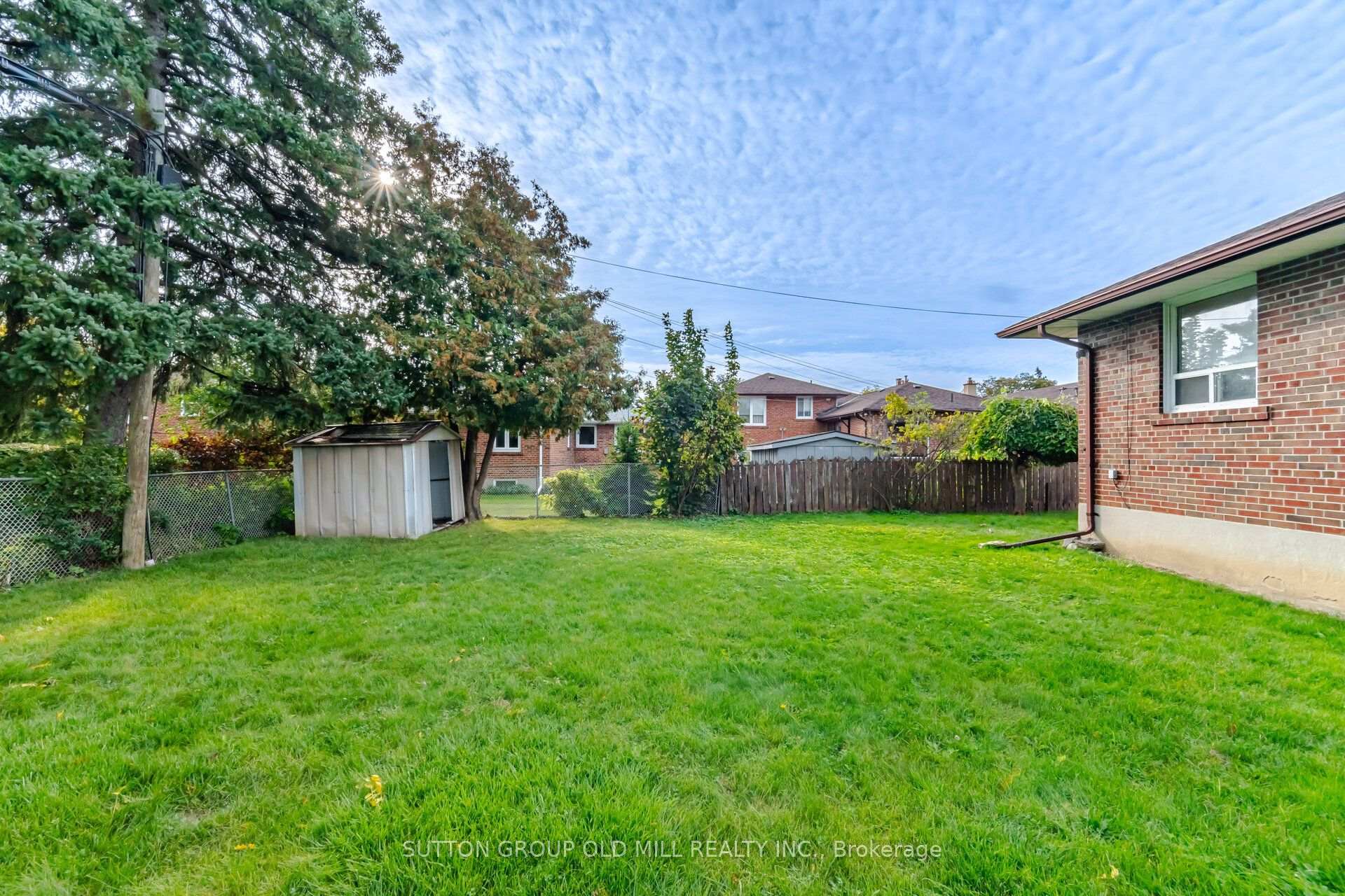 Photo 31 of 55 Sun Row Drive, Etobicoke, Kingsview Village-The Westway — HOMEH