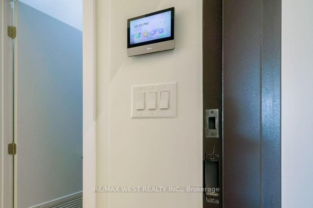 Photo 11 of Unit 202, 2083 Danforth Avenue, Toronto, Woodbine Corridor — HOMEH