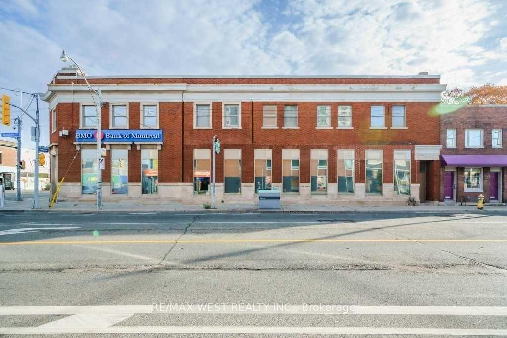 Photo 13 of Unit 202, 2083 Danforth Avenue, Toronto, Woodbine Corridor — HOMEH