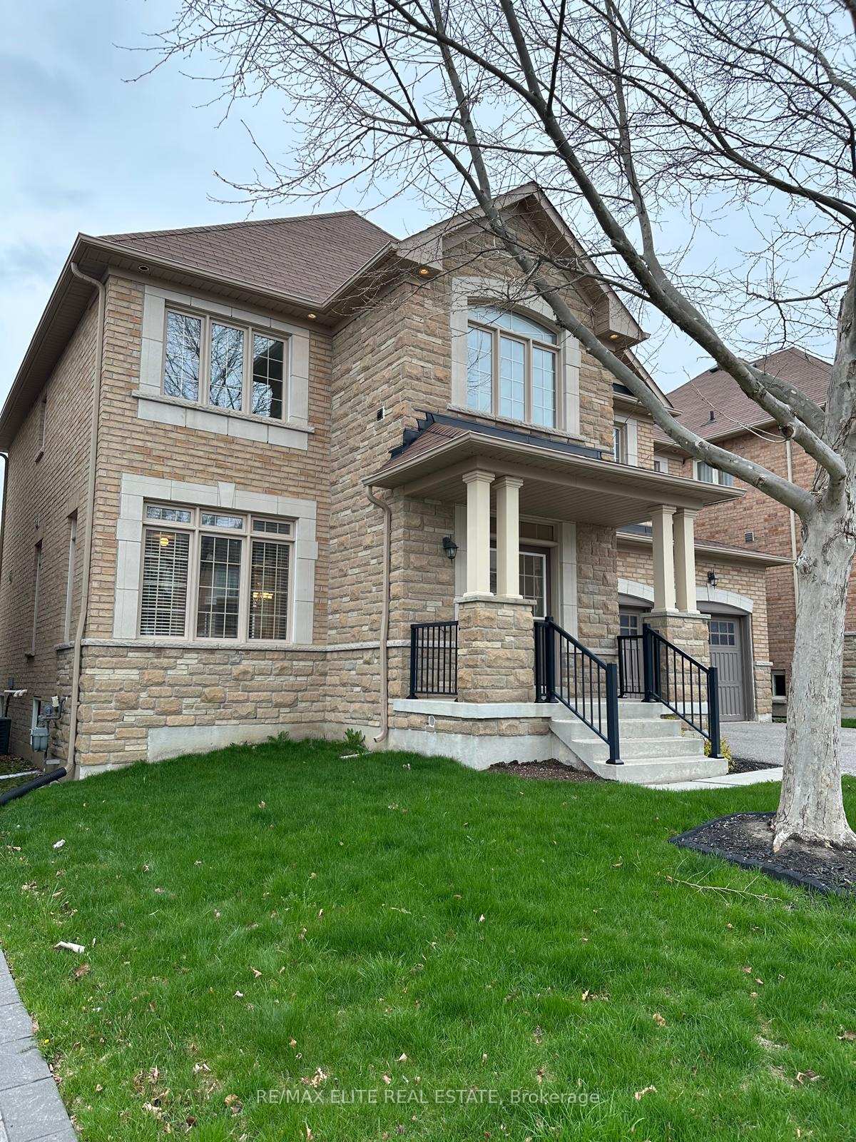 Photo 2 of 959 Ernest Cousins Circle, Newmarket, Stonehaven-Wyndham — HOMEH