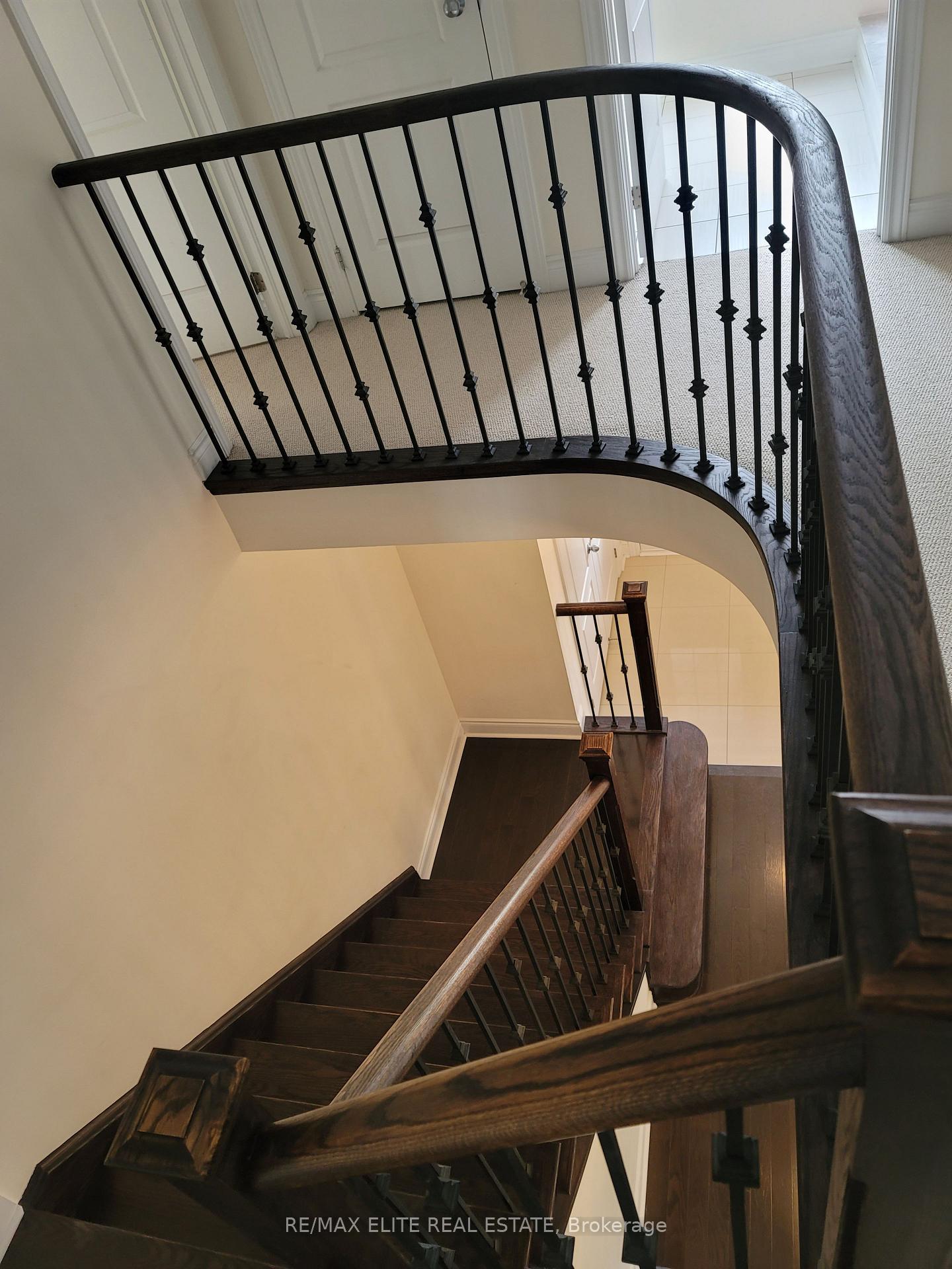 Photo 10 of 959 Ernest Cousins Circle, Newmarket, Stonehaven-Wyndham — HOMEH