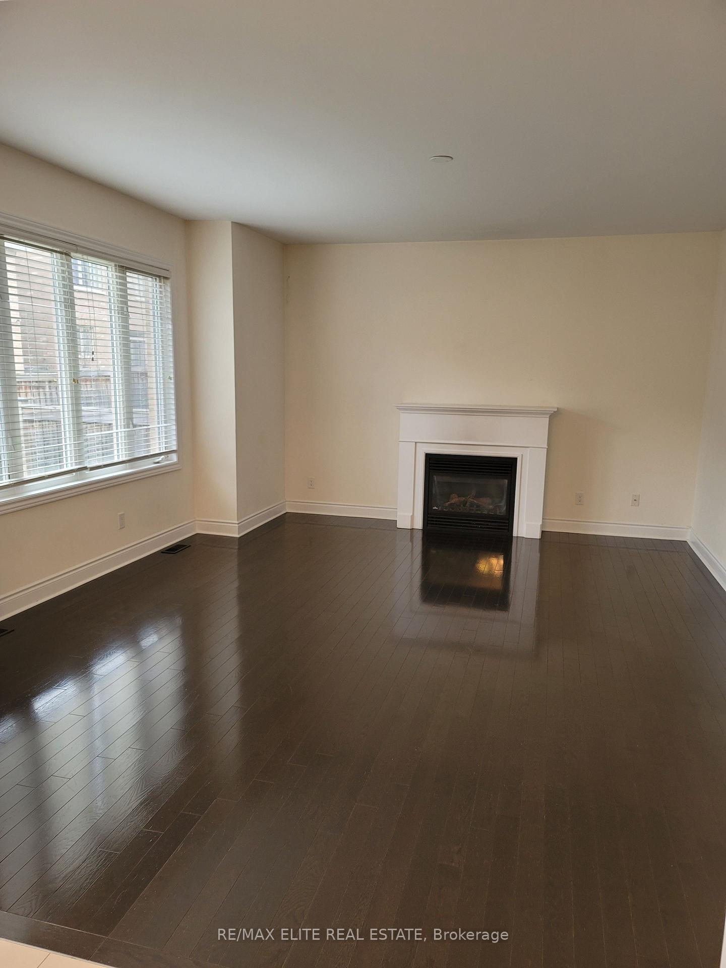 Photo 11 of 959 Ernest Cousins Circle, Newmarket, Stonehaven-Wyndham — HOMEH