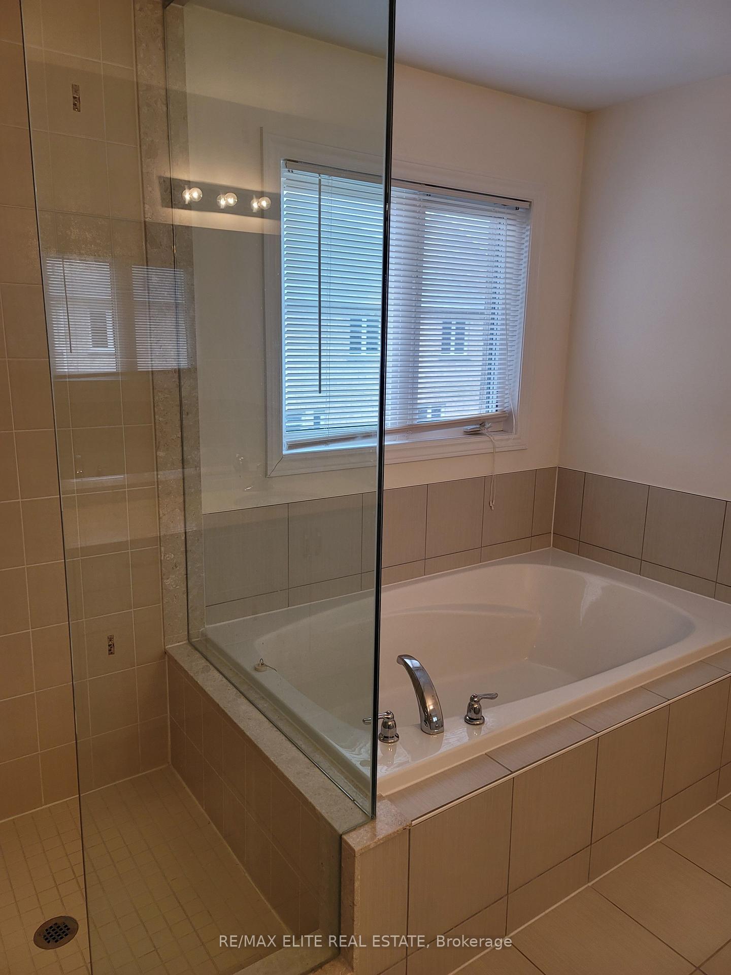 Photo 15 of 959 Ernest Cousins Circle, Newmarket, Stonehaven-Wyndham — HOMEH