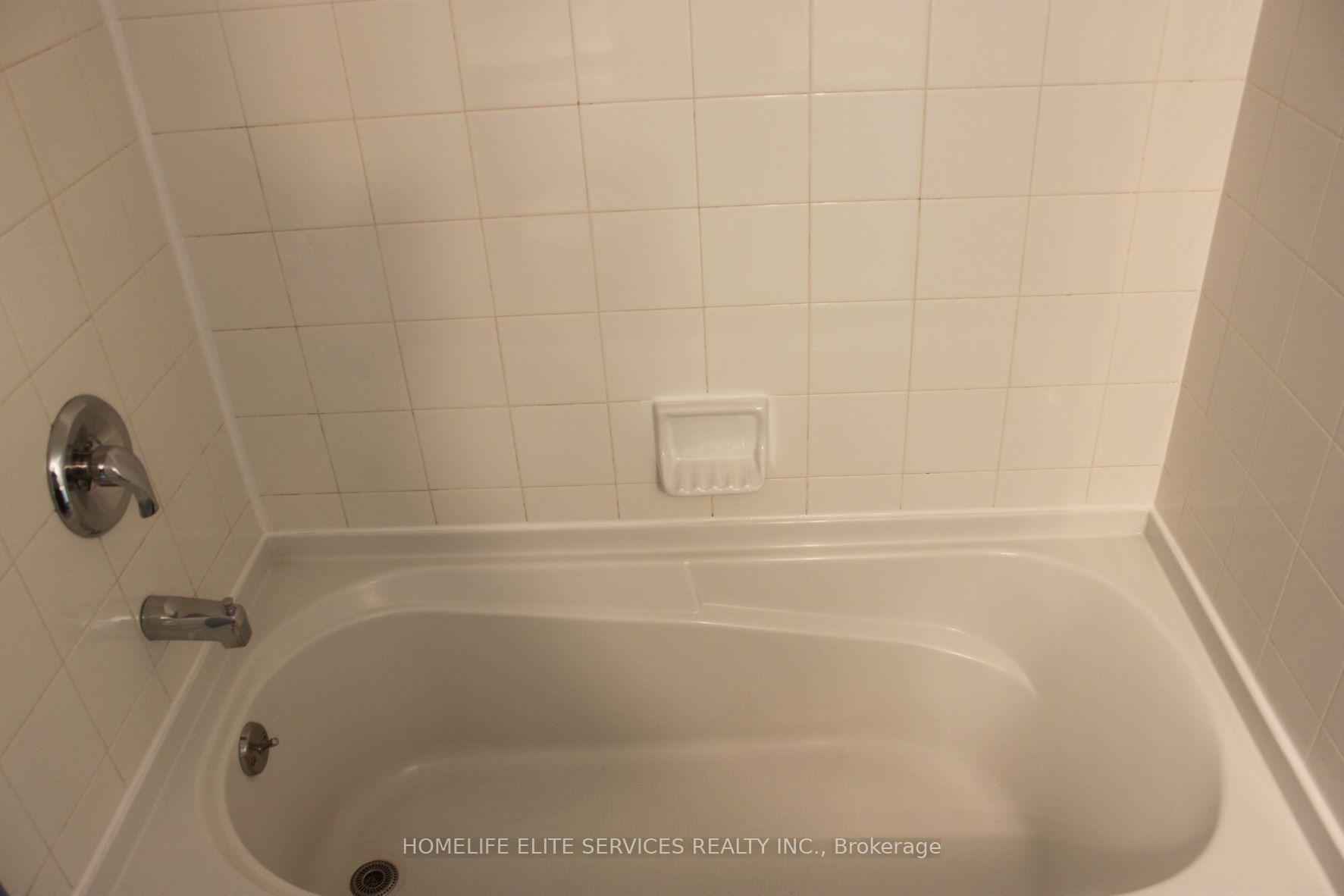 Photo 13 of Unit 1615, 11 Lee Centre Drive, Scarborough, Woburn — HOMEH