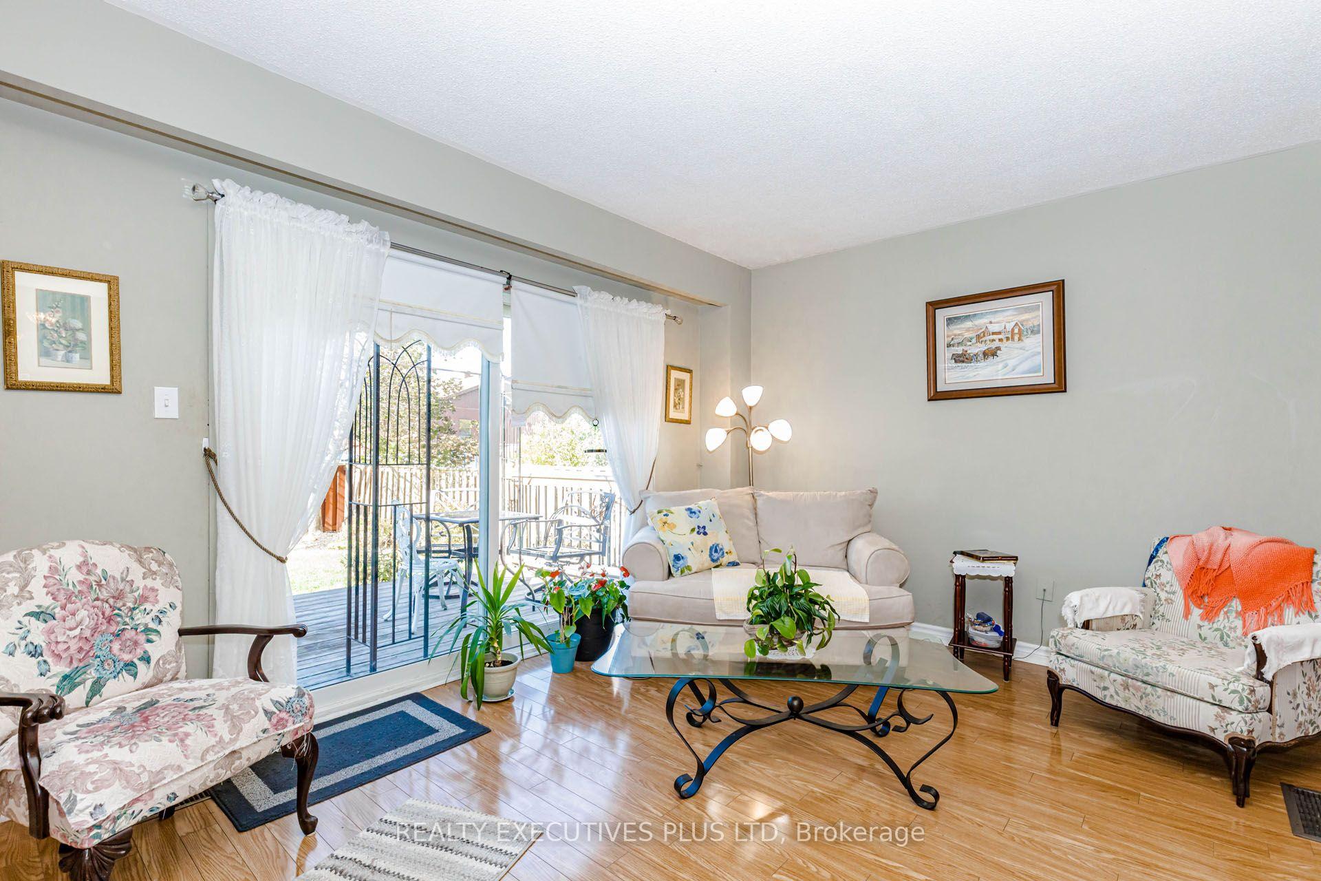 Photo 17 of 15 Mangrove Road, Brampton, Central Park — HOMEH
