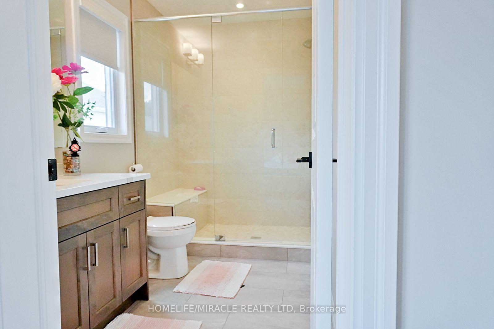 Photo 28 of 249 Ladyslipper Drive, Waterloo, Columbia Forest/Clair Hills — HOMEH