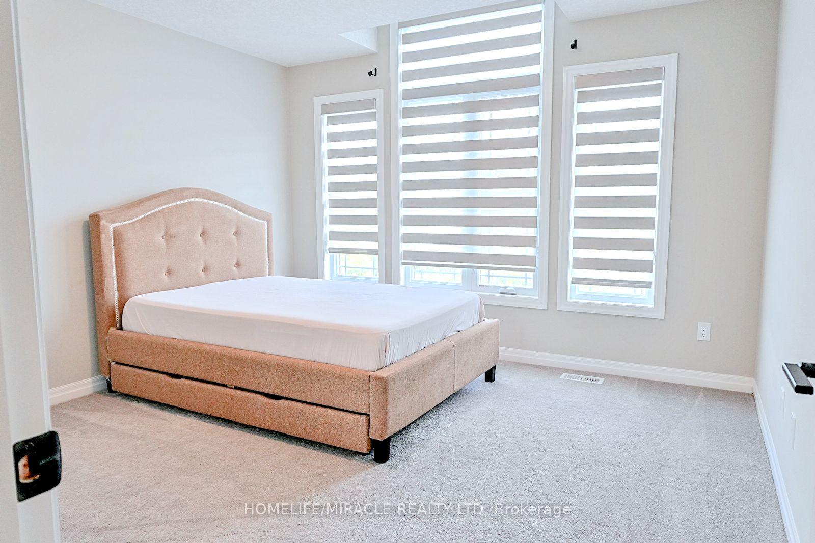 Photo 34 of 249 Ladyslipper Drive, Waterloo, Columbia Forest/Clair Hills — HOMEH