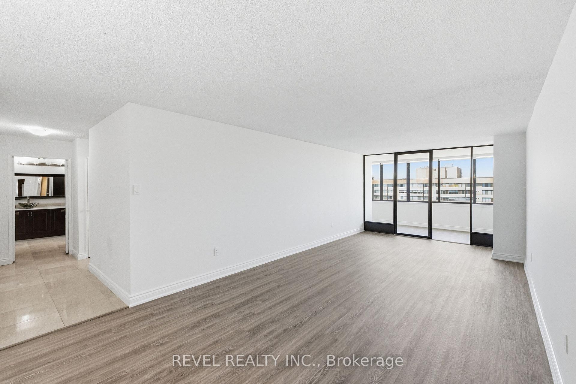Photo 7 of Unit Ph06, 2330 Bridletowne Circle, Scarborough, L'Amoreaux — HOMEH