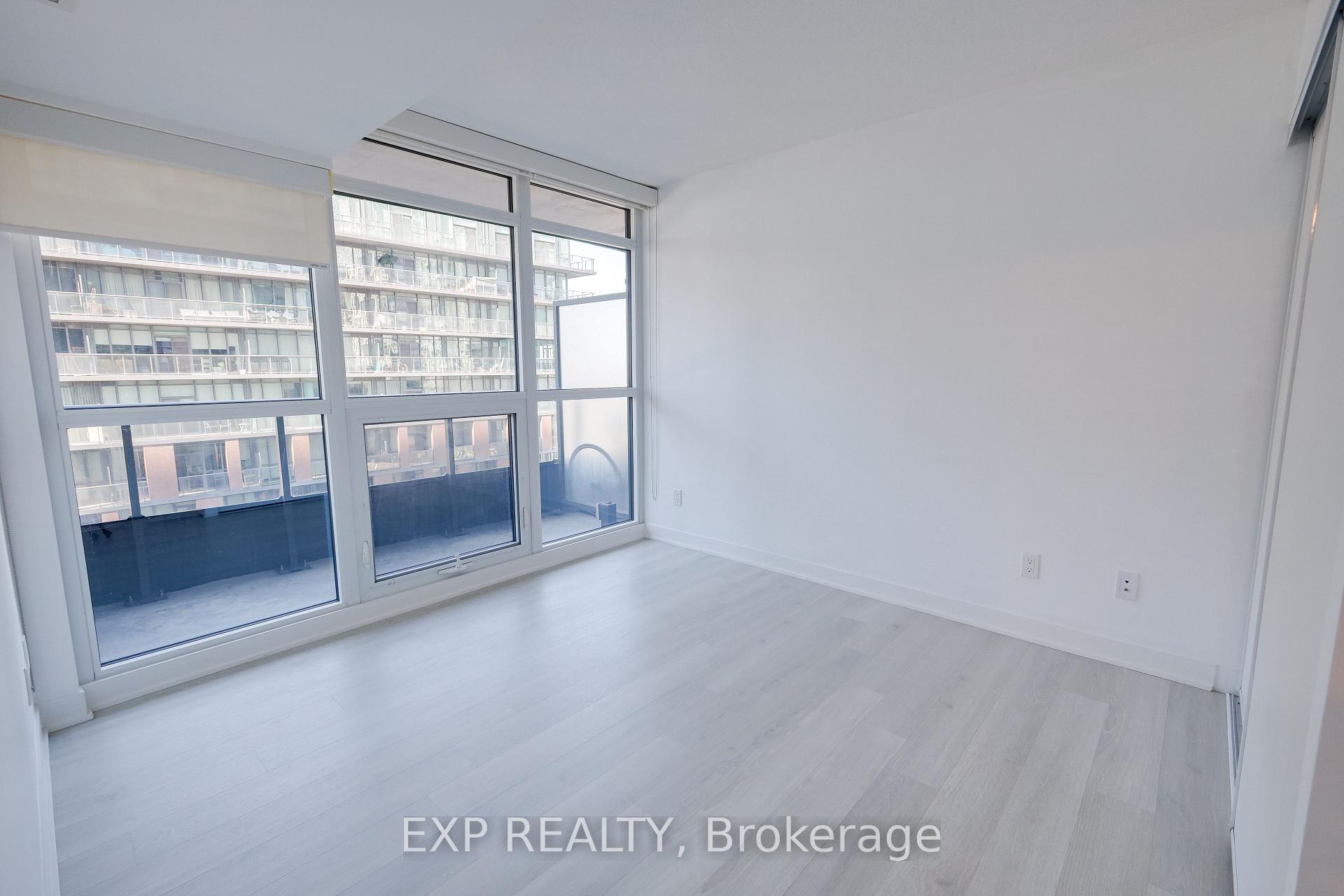 Photo 7 of Unit 1015, 80 Queens Wharf Road, Toronto, Waterfront Communities — HOMEH