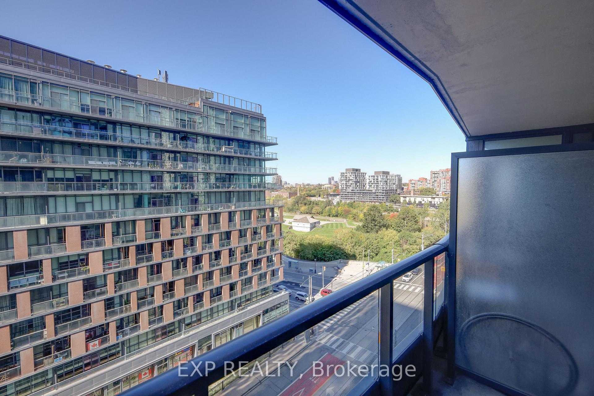 Photo 14 of Unit 1015, 80 Queens Wharf Road, Toronto, Waterfront Communities — HOMEH
