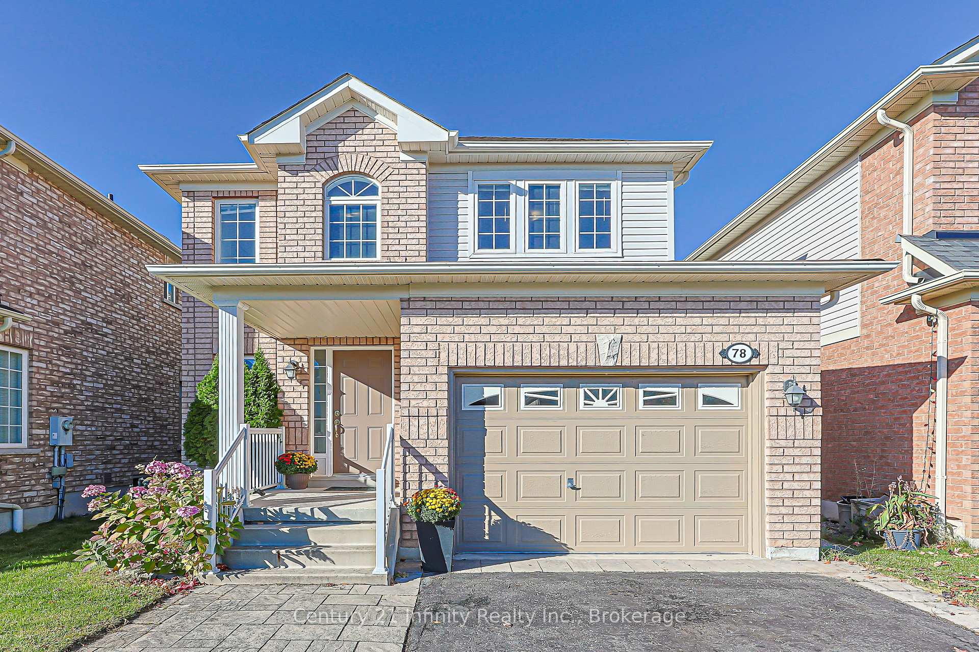Photo 4 of 78 Harkness Drive, Whitby, Rolling Acres — HOMEH