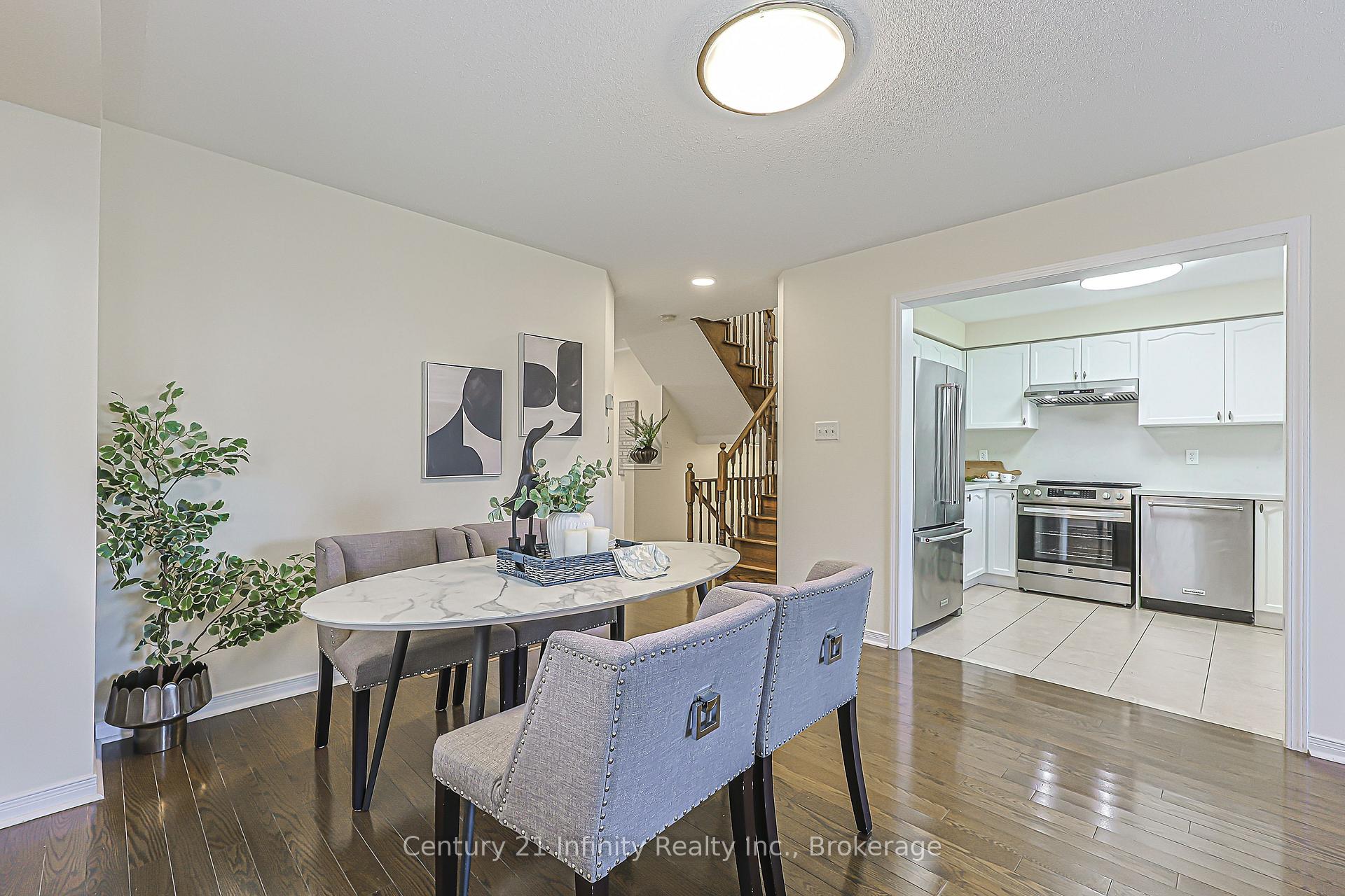 Photo 9 of 78 Harkness Drive, Whitby, Rolling Acres — HOMEH