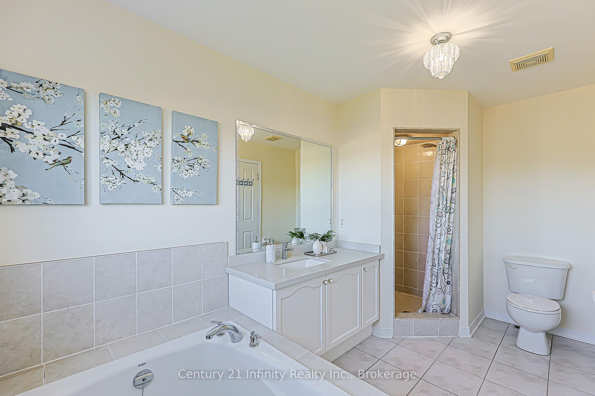 Photo 26 of 78 Harkness Drive, Whitby, Rolling Acres — HOMEH