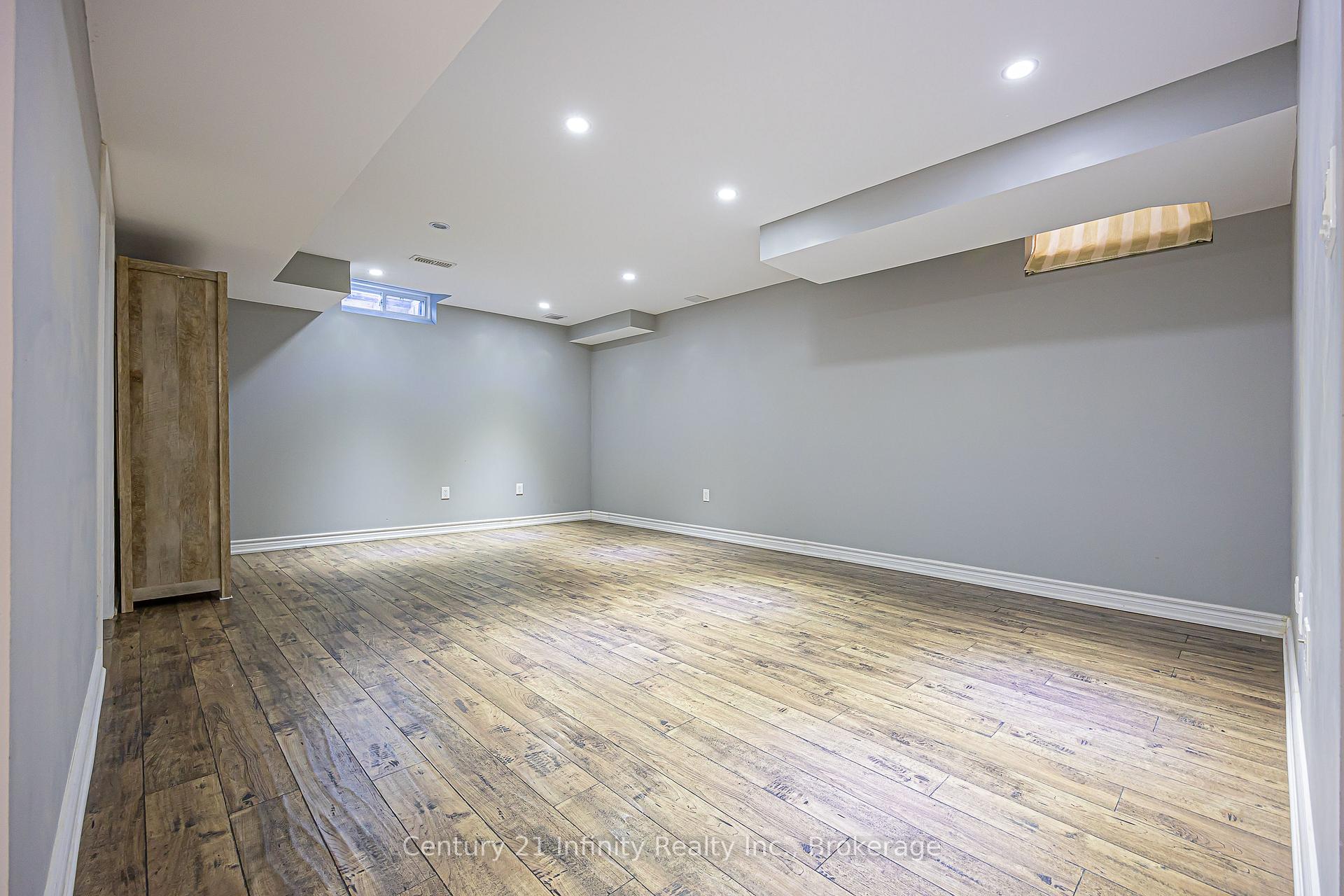 Photo 37 of 78 Harkness Drive, Whitby, Rolling Acres — HOMEH