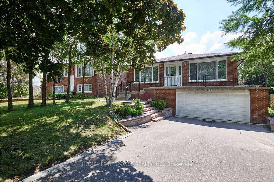 Photo of 787 Sheppard Avenue