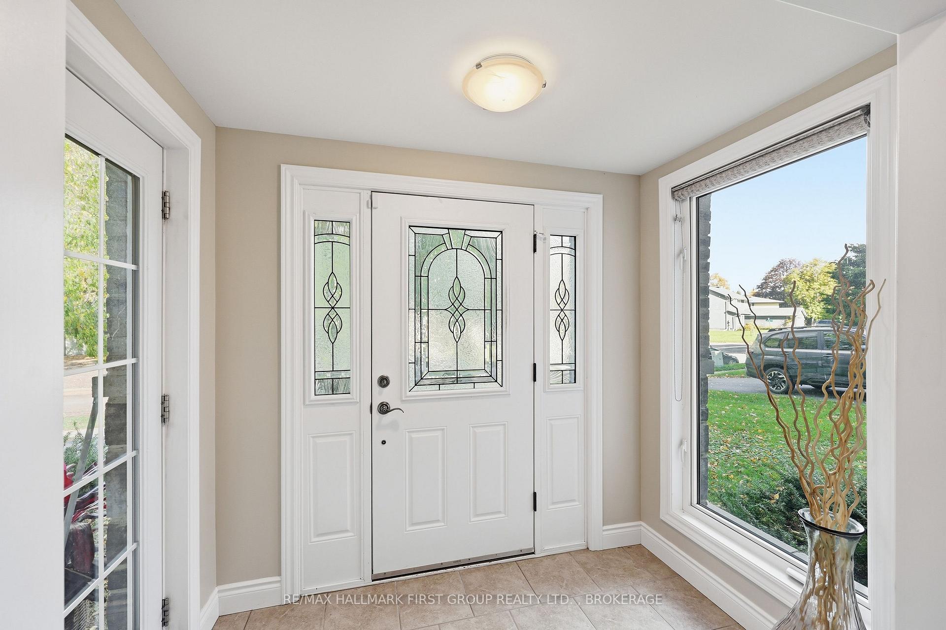 Photo 4 of 884 Safari Drive, Kingston, North of Taylor-Kidd Blvd — HOMEH