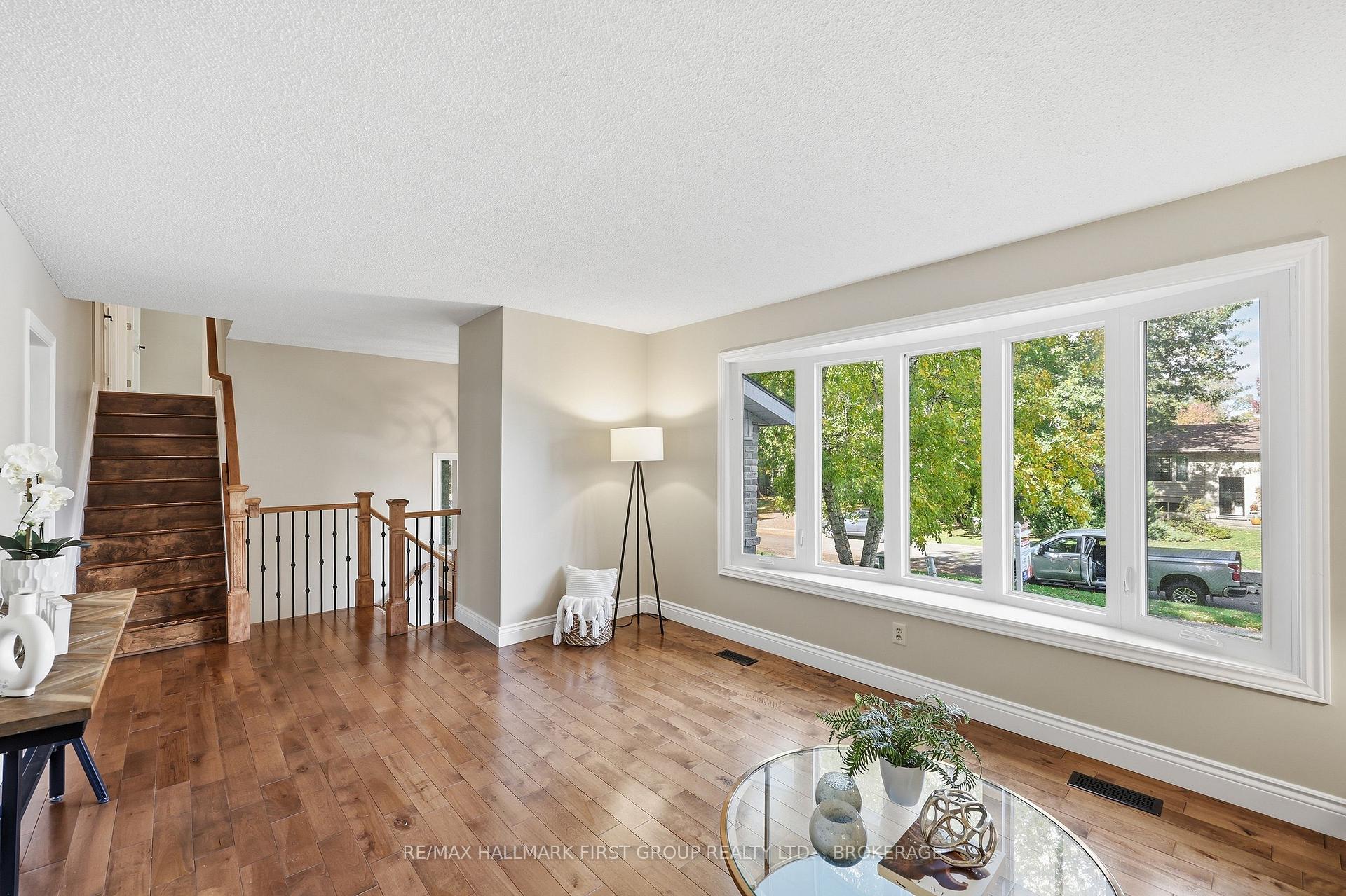 Photo 7 of 884 Safari Drive, Kingston, North of Taylor-Kidd Blvd — HOMEH