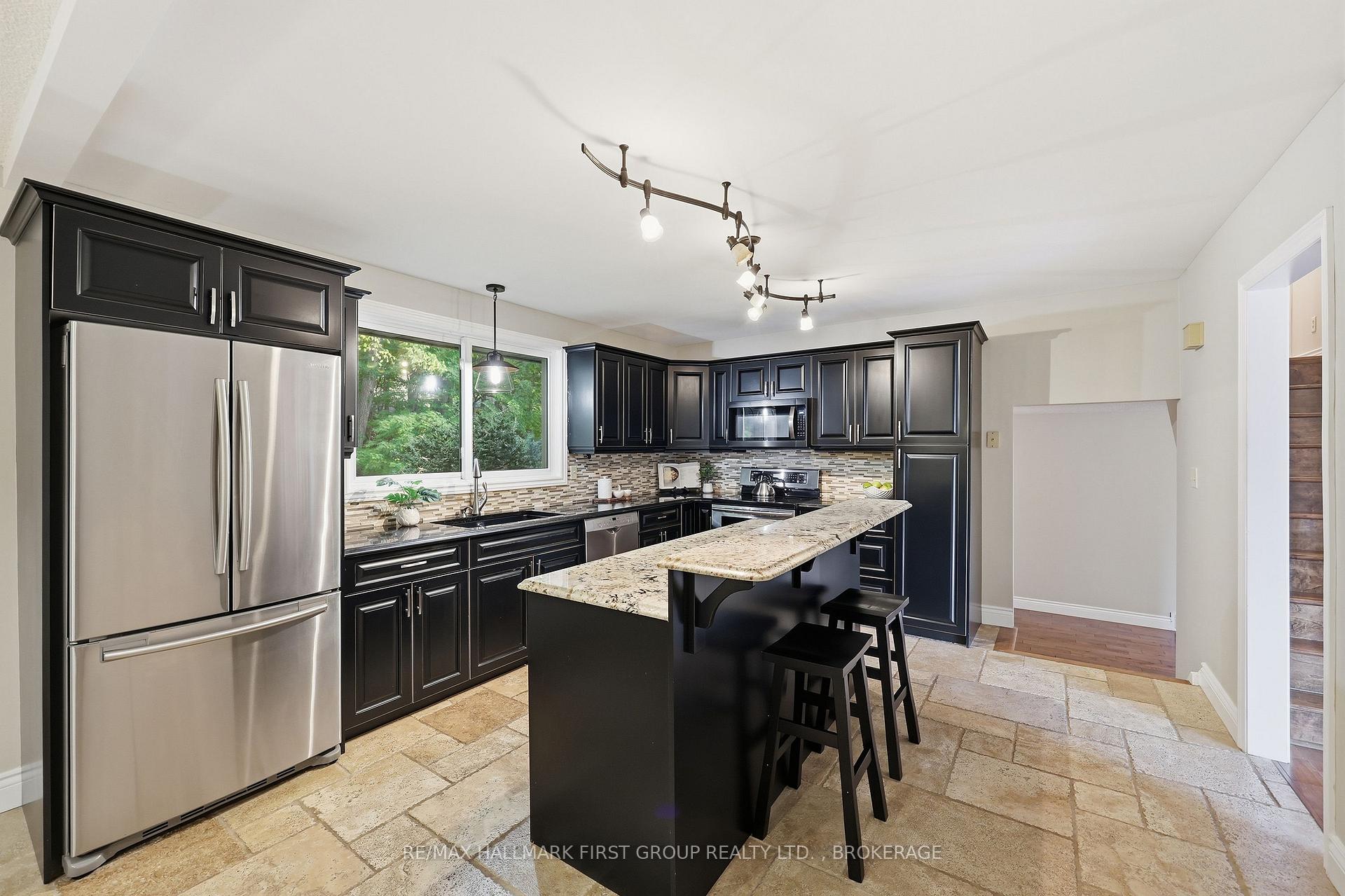 Photo 11 of 884 Safari Drive, Kingston, North of Taylor-Kidd Blvd — HOMEH
