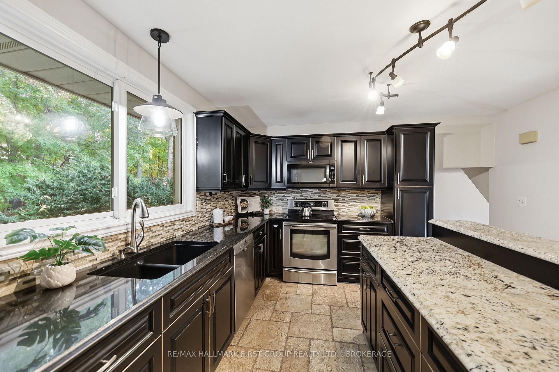 Photo 12 of 884 Safari Drive, Kingston, North of Taylor-Kidd Blvd — HOMEH