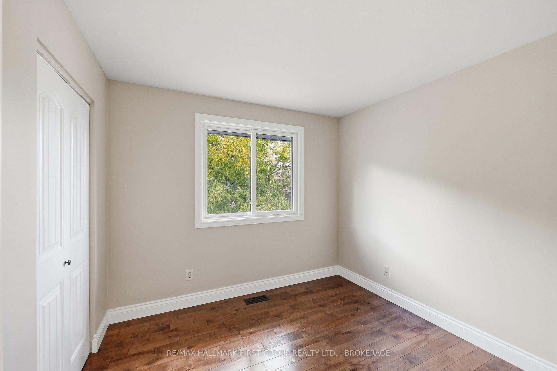 Photo 35 of 884 Safari Drive, Kingston, North of Taylor-Kidd Blvd — HOMEH
