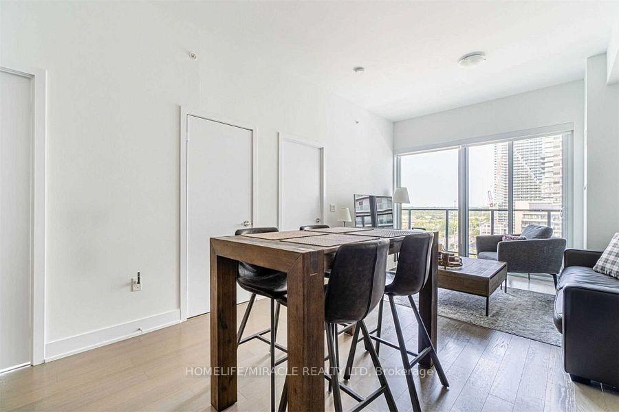 Photo 11 of Unit 1013, 30 Shore Breeze Drive, Etobicoke, Mimico — HOMEH