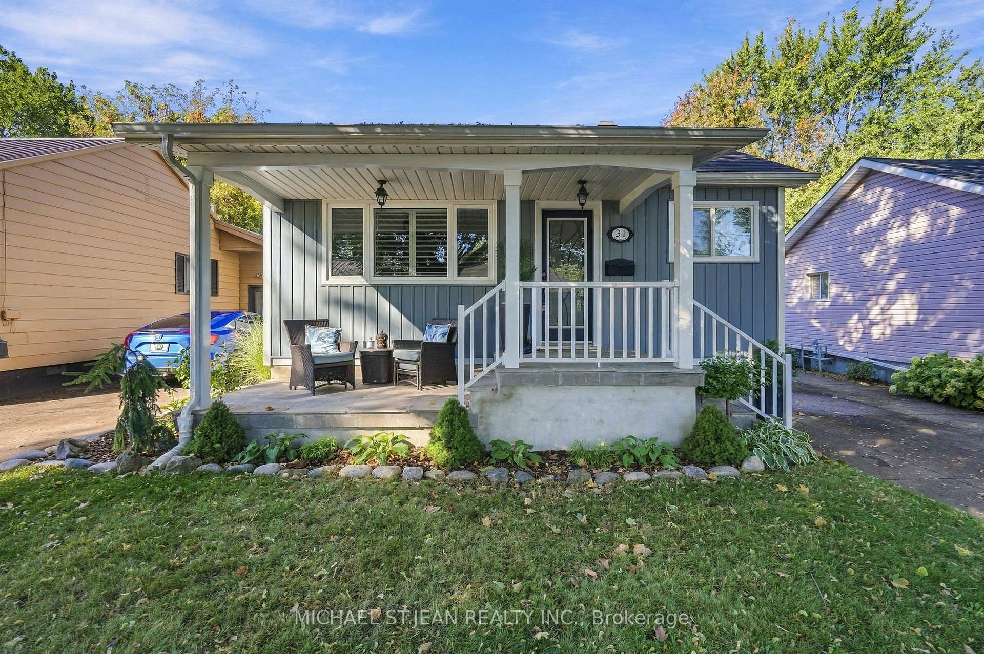 Photo 2 of 31 Shakespeare Avenue, St. Catharines, Haig — HOMEH