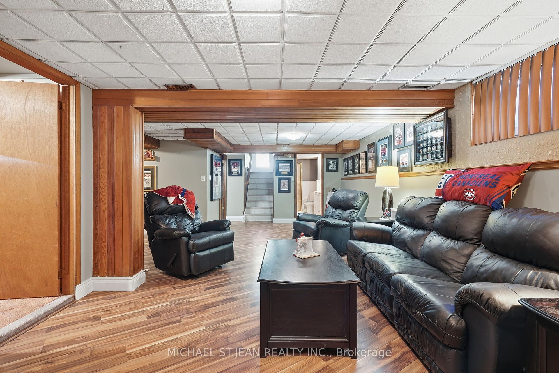 Photo 21 of 31 Shakespeare Avenue, St. Catharines, Haig — HOMEH
