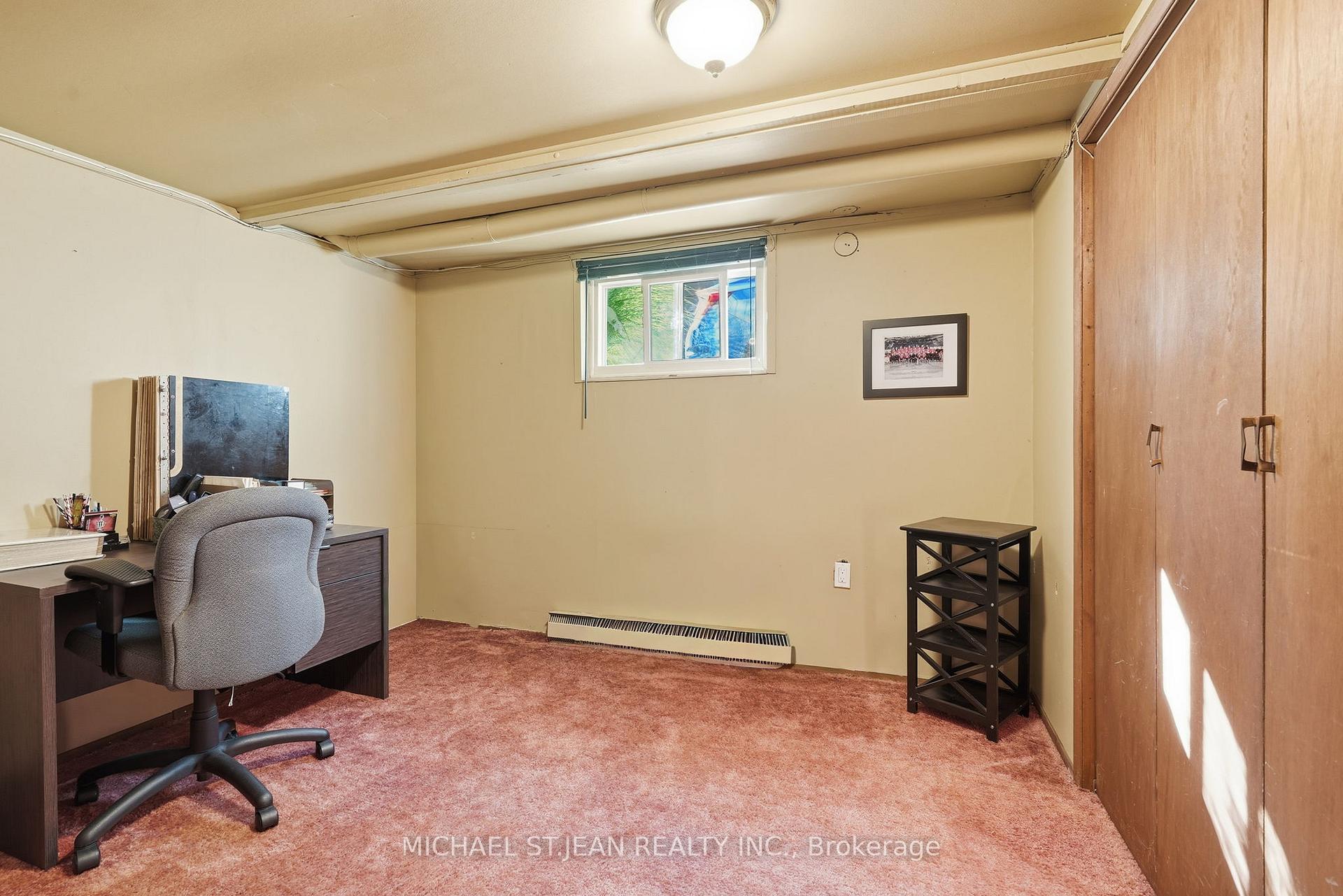 Photo 23 of 31 Shakespeare Avenue, St. Catharines, Haig — HOMEH