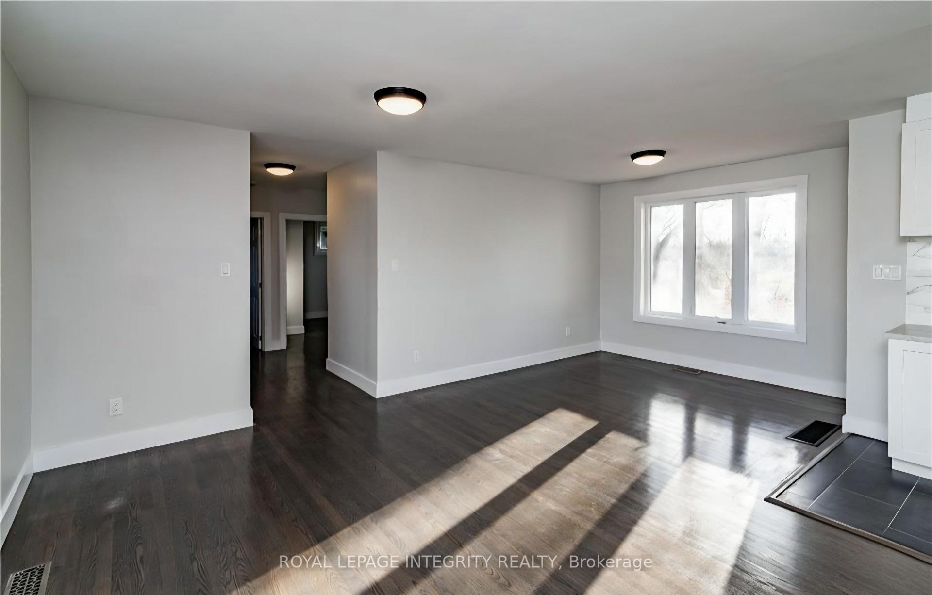 Photo 8 of Unit A, 35 Sherry Lane, Ottawa, Manordale — HOMEH