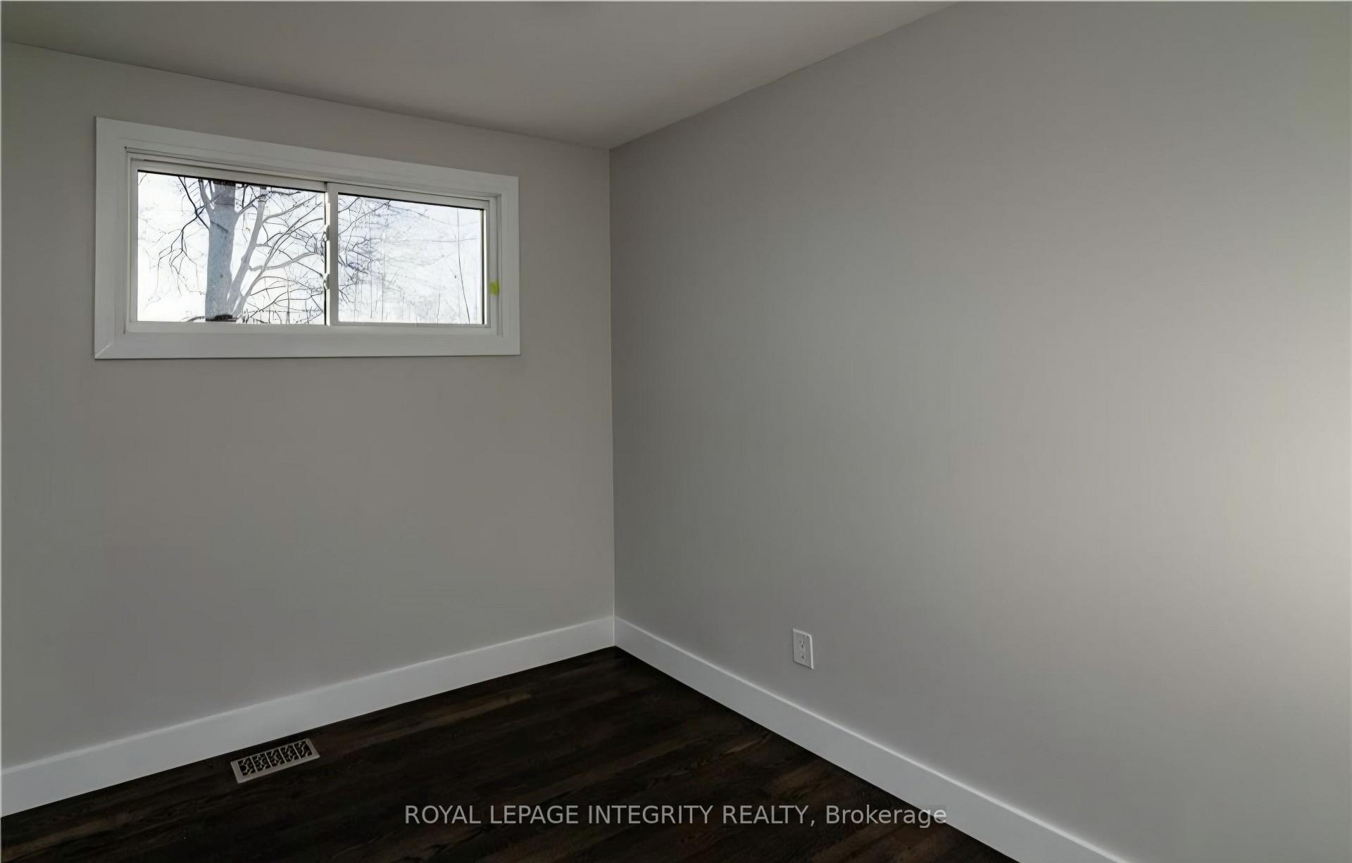 Photo 11 of Unit A, 35 Sherry Lane, Ottawa, Manordale — HOMEH