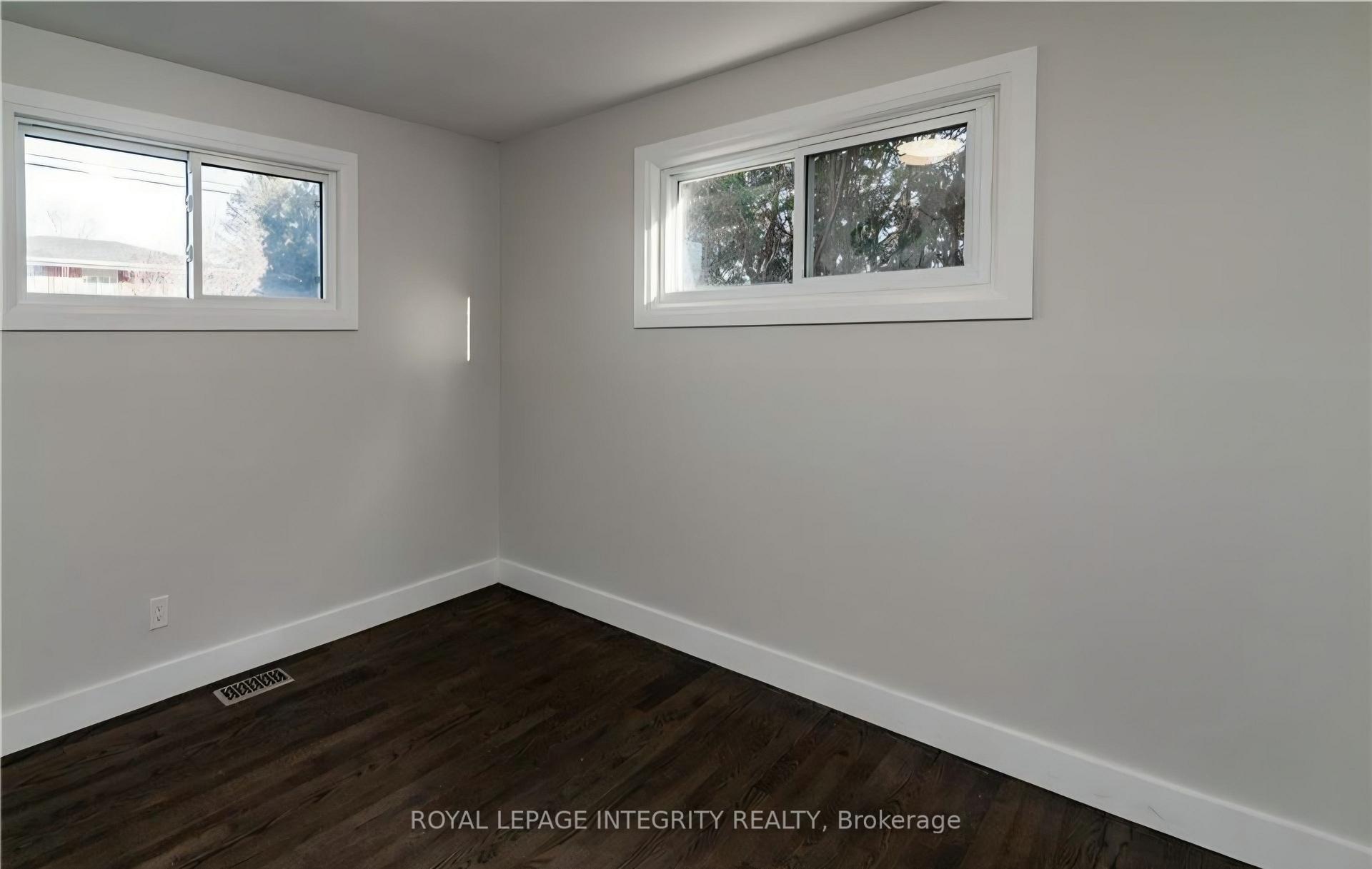 Photo 12 of Unit A, 35 Sherry Lane, Ottawa, Manordale — HOMEH