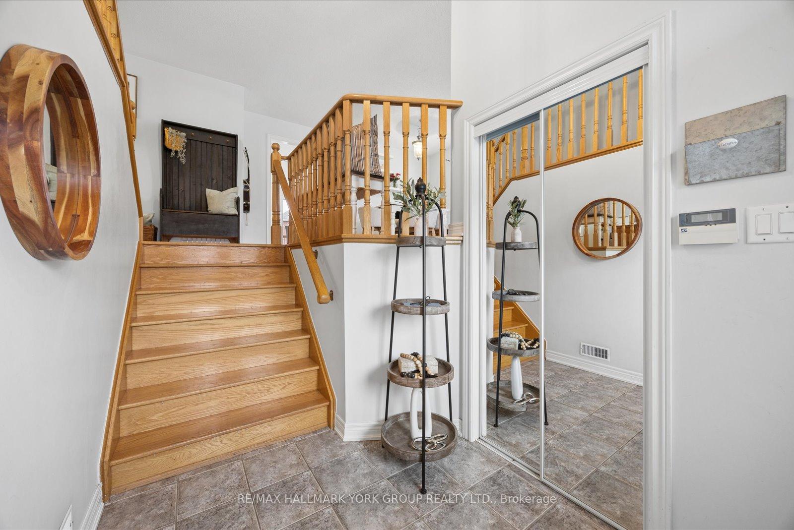Photo 7 of 74 Wrendale Crescent, Georgina, Keswick South — HOMEH