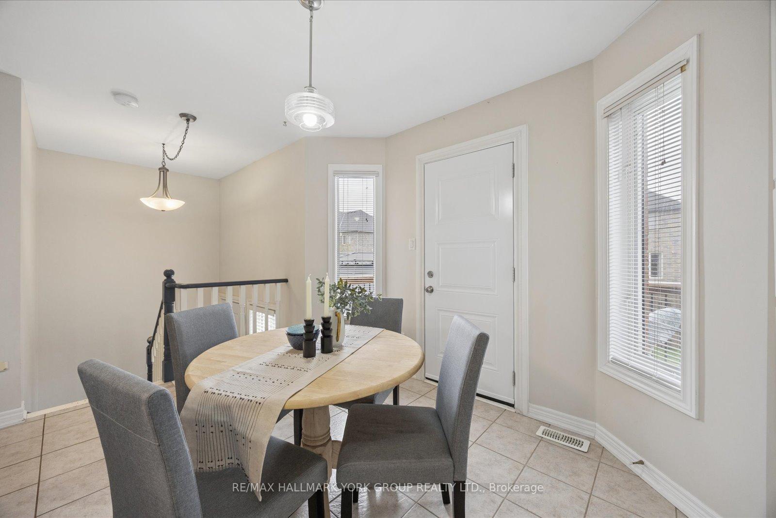 Photo 20 of 74 Wrendale Crescent, Georgina, Keswick South — HOMEH