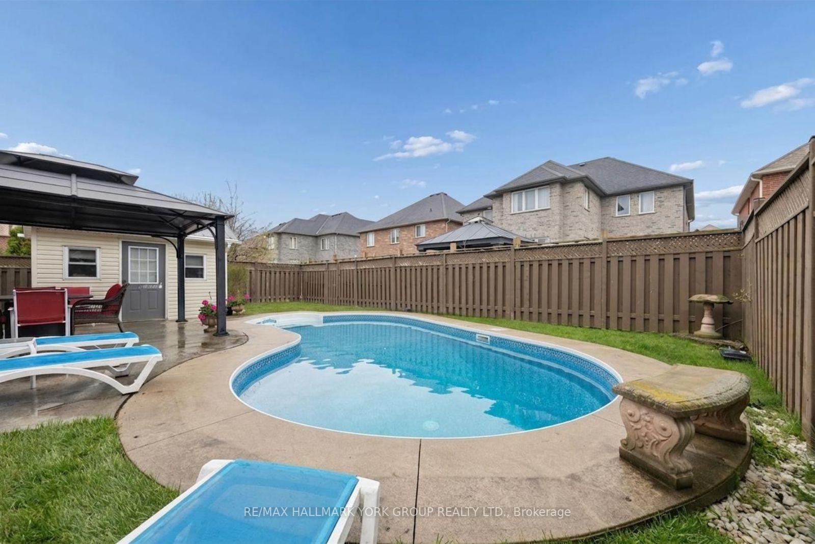 Photo 49 of 74 Wrendale Crescent, Georgina, Keswick South — HOMEH