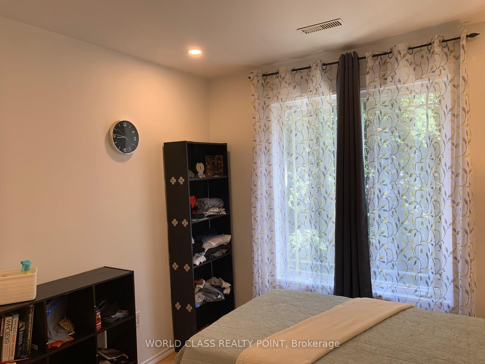 Photo 31 of 21 South Bonnington Avenue, Scarborough, Birchcliffe-Cliffside — HOMEH
