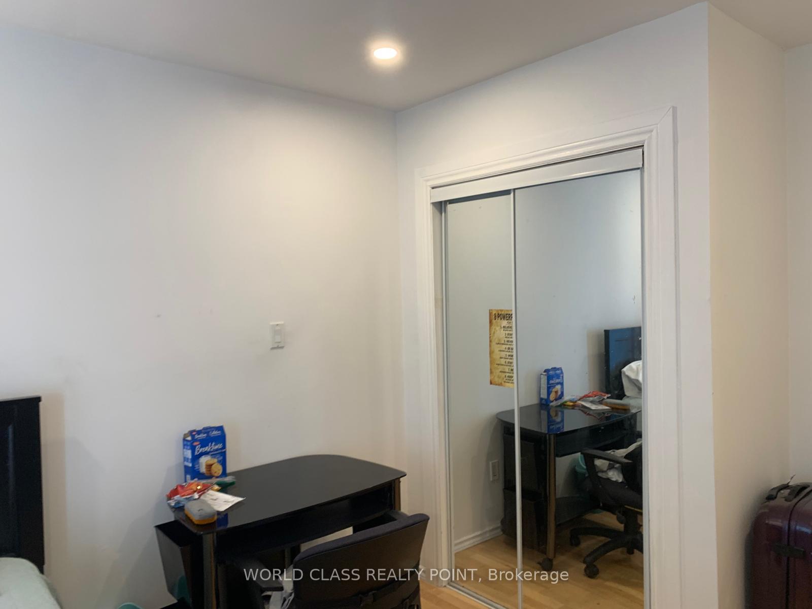 Photo 32 of 21 South Bonnington Avenue, Scarborough, Birchcliffe-Cliffside — HOMEH