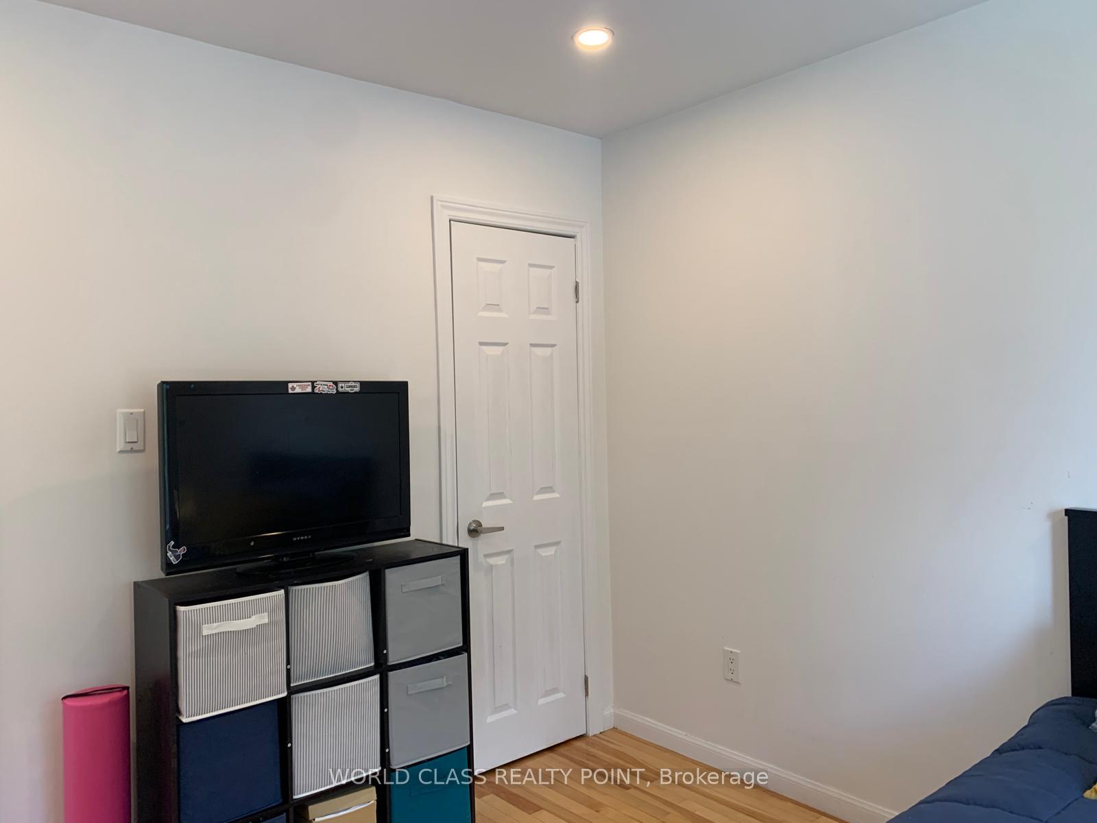 Photo 38 of 21 South Bonnington Avenue, Scarborough, Birchcliffe-Cliffside — HOMEH