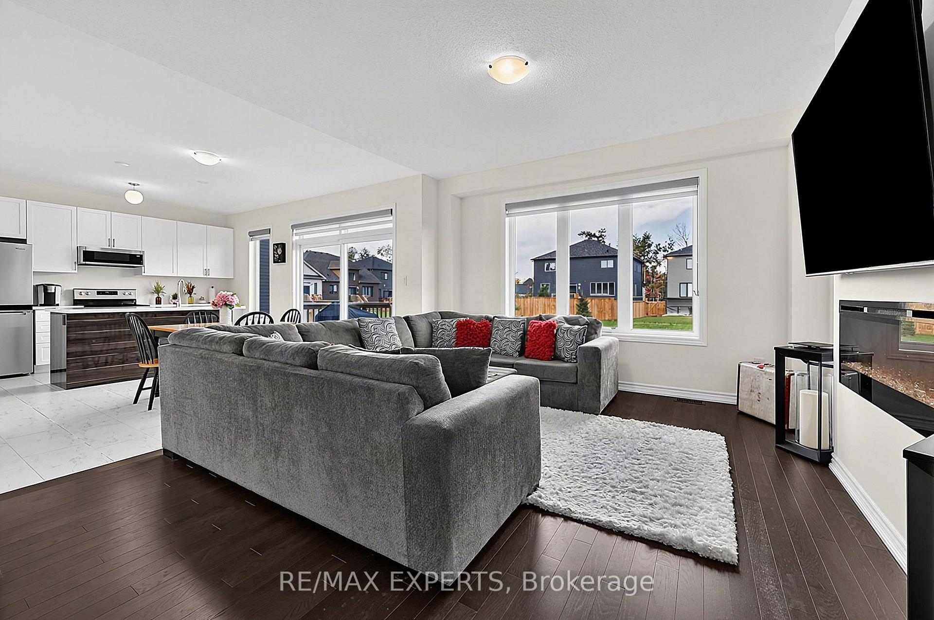 Photo 8 of 46 Simona Avenue, Wasaga Beach — HOMEH