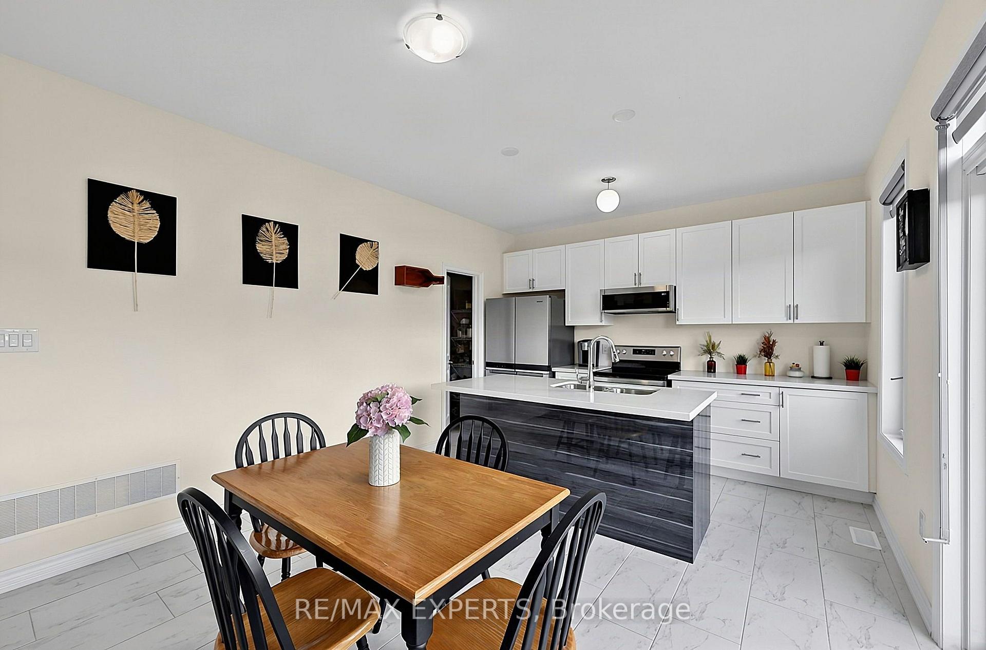 Photo 12 of 46 Simona Avenue, Wasaga Beach — HOMEH