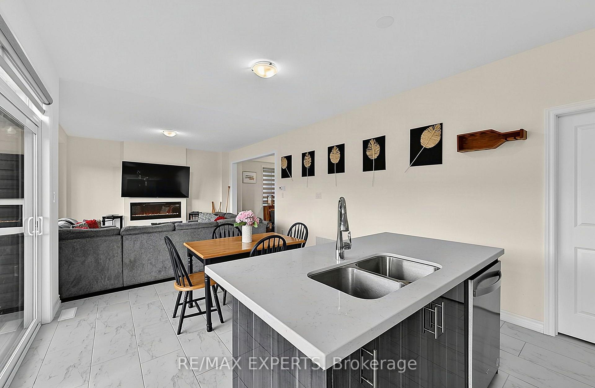 Photo 13 of 46 Simona Avenue, Wasaga Beach — HOMEH