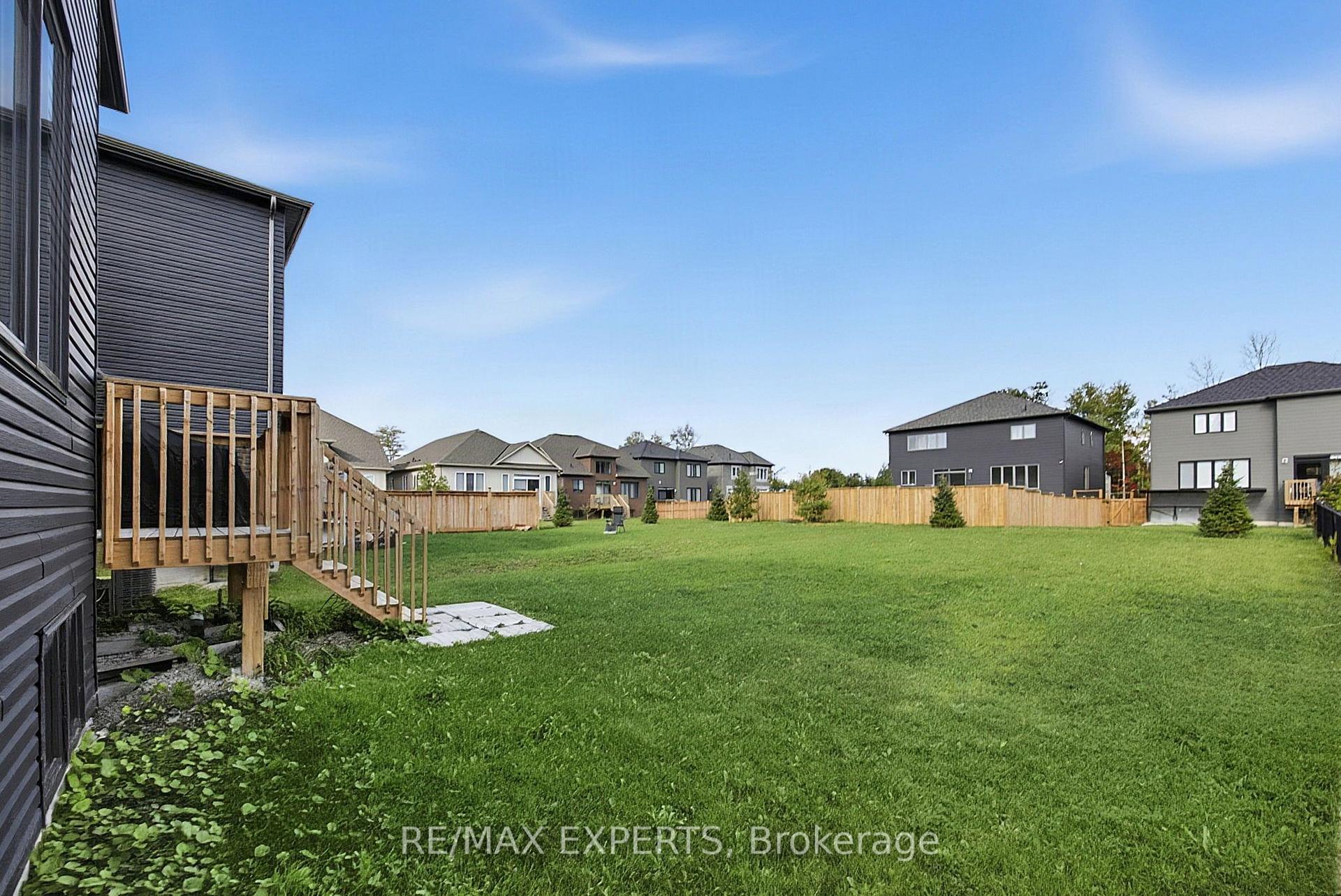Photo 30 of 46 Simona Avenue, Wasaga Beach — HOMEH