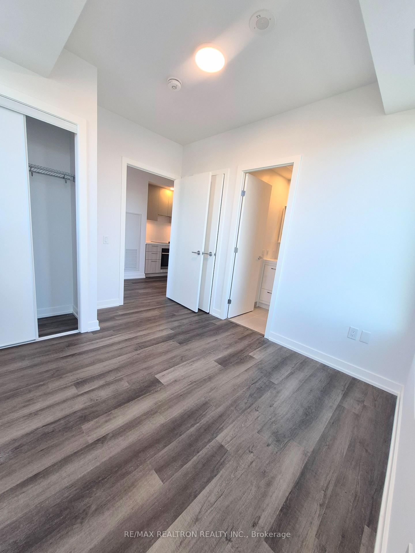 Photo 6 of Unit 1802, 5 Meadowdale Road, Vaughan, Vaughan Corporate Centre — HOMEH