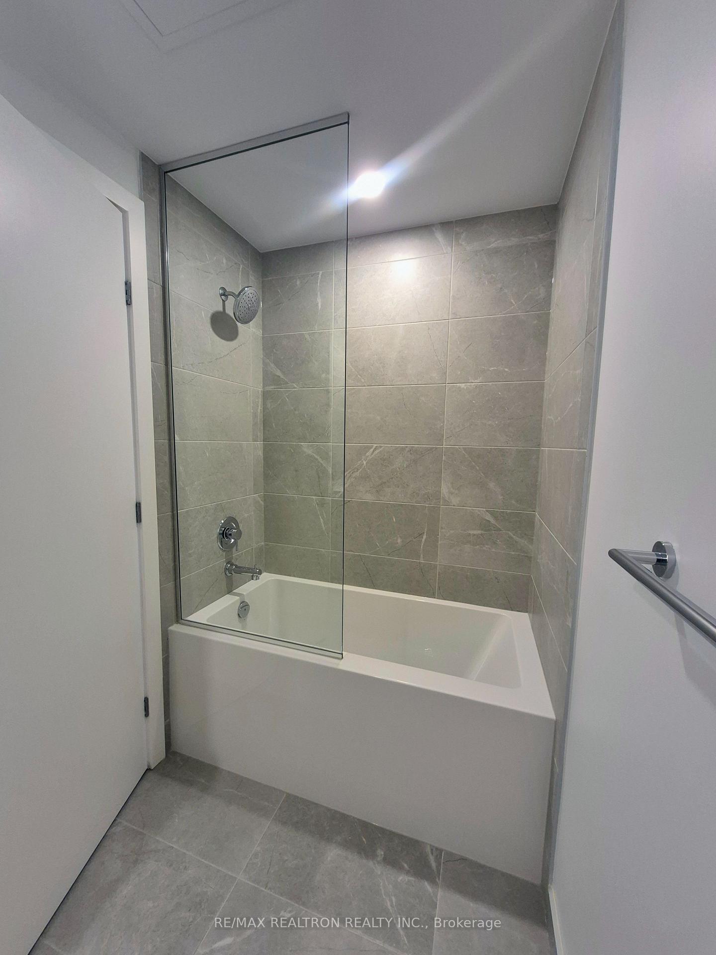Photo 16 of Unit 1802, 5 Meadowdale Road, Vaughan, Vaughan Corporate Centre — HOMEH