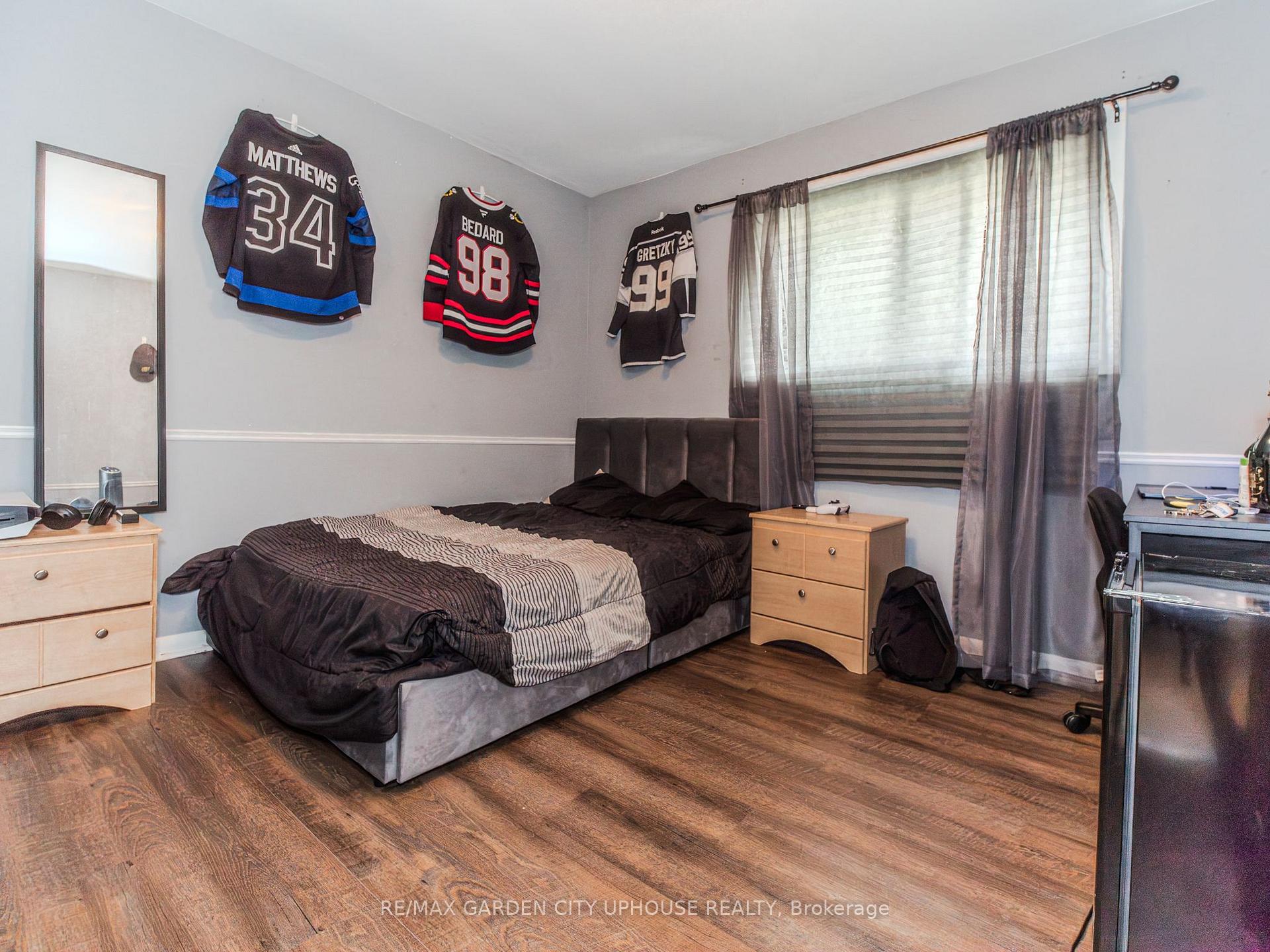 Photo 15 of 2 Treeview Place, St. Catharines, Burleigh Hill — HOMEH