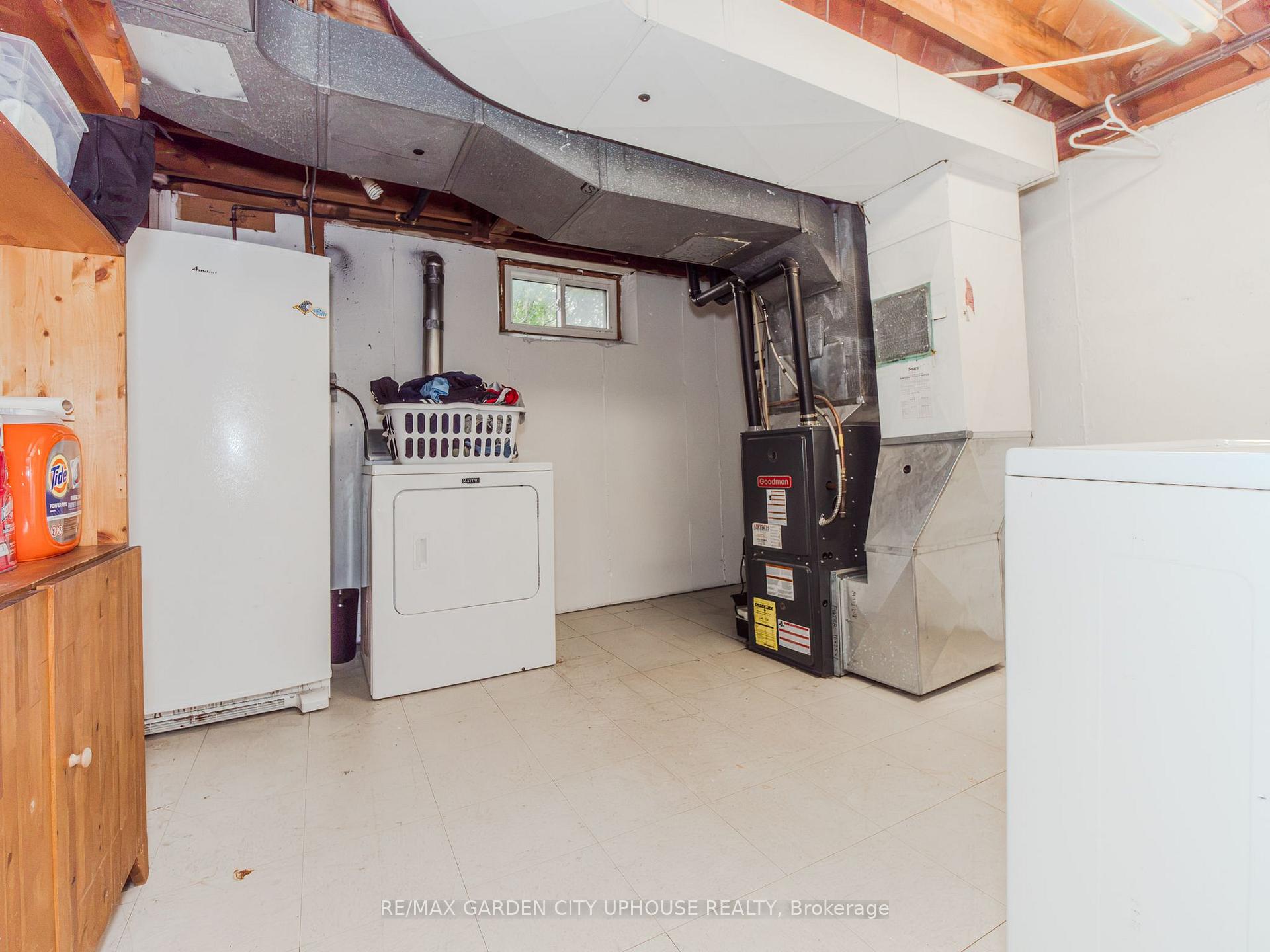 Photo 22 of 2 Treeview Place, St. Catharines, Burleigh Hill — HOMEH