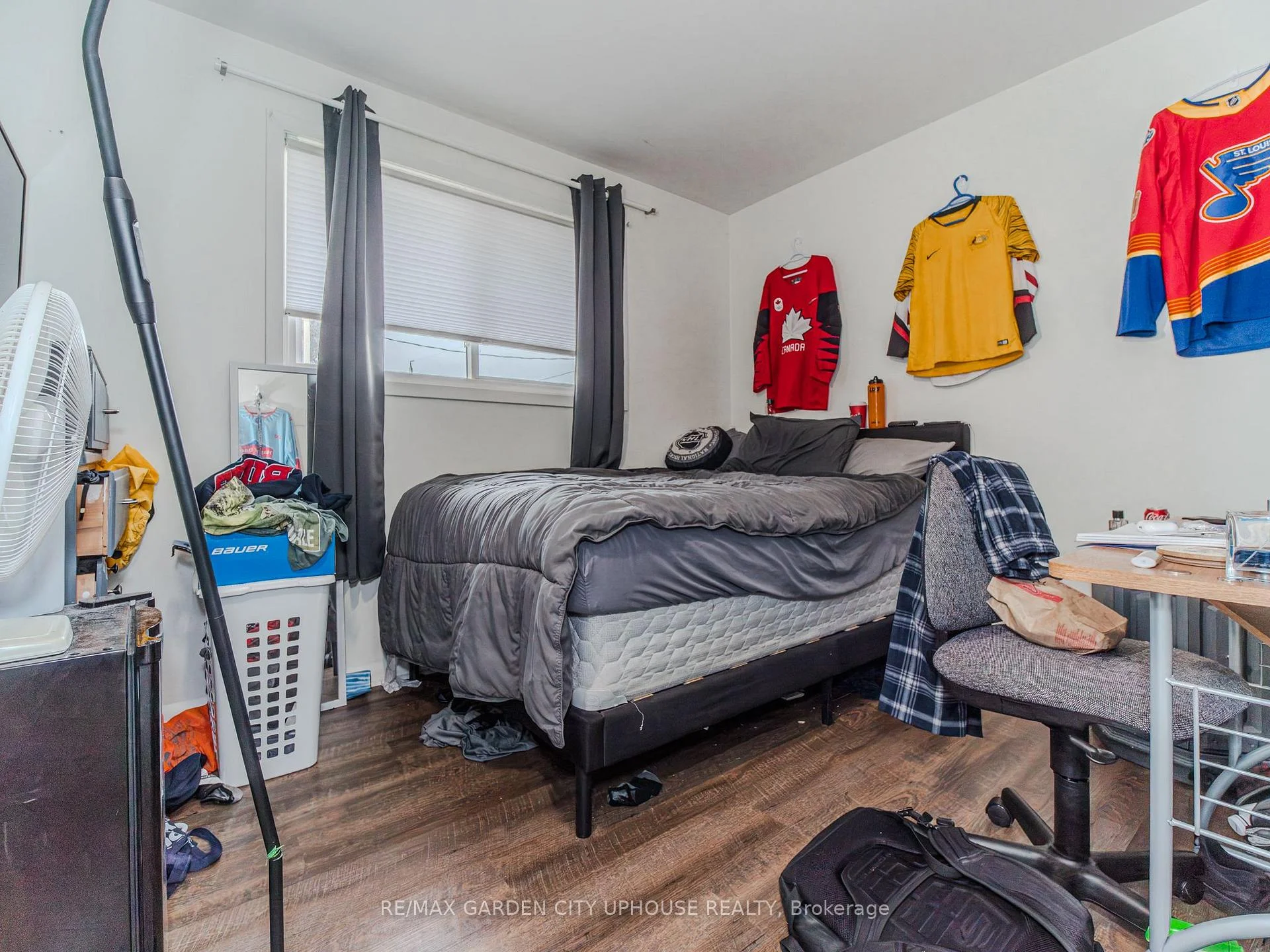 Photo 12 of 2 Treeview Place, St. Catharines, Burleigh Hill — HOMEH