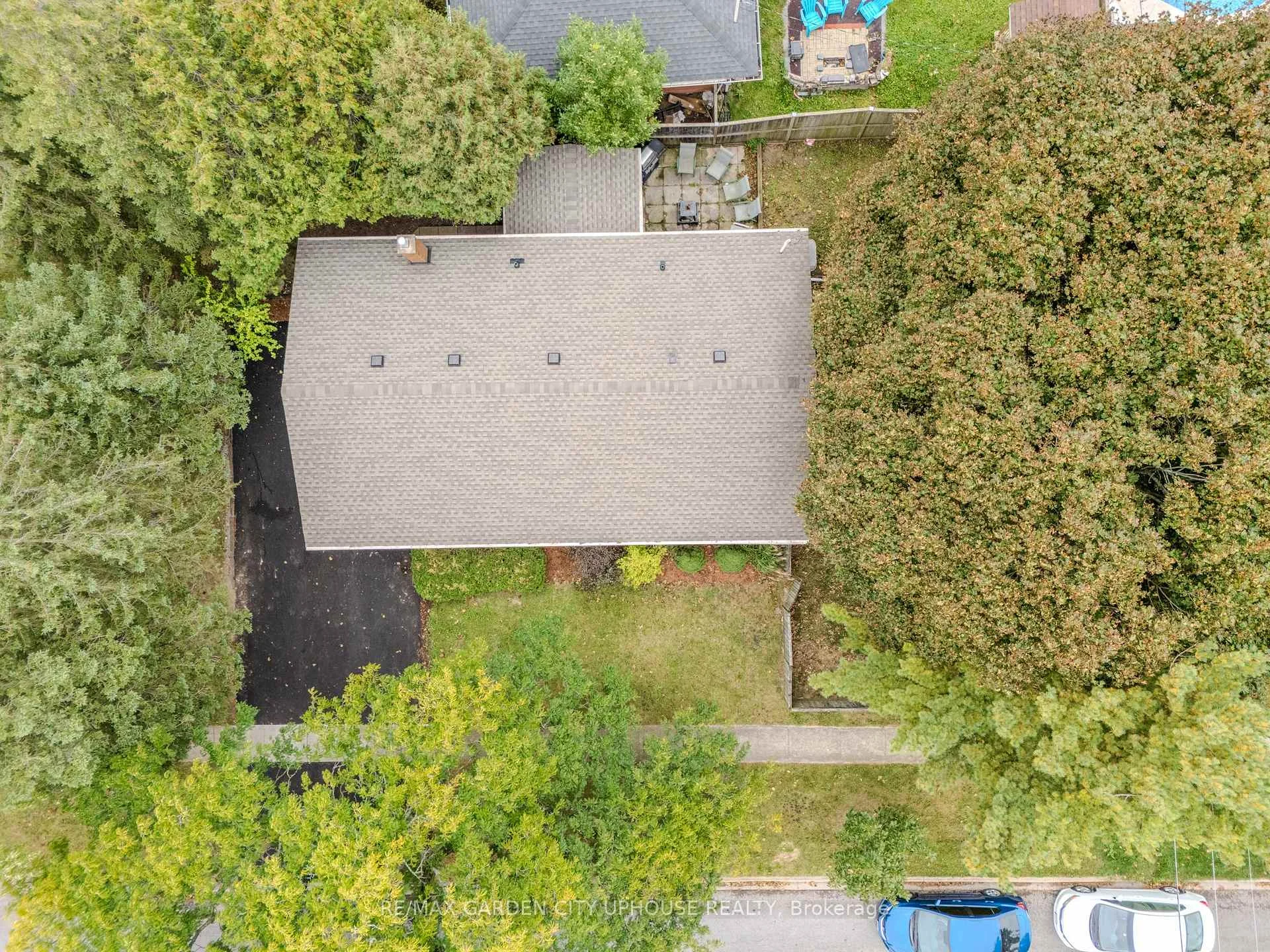 Photo 34 of 2 Treeview Place, St. Catharines, Burleigh Hill — HOMEH