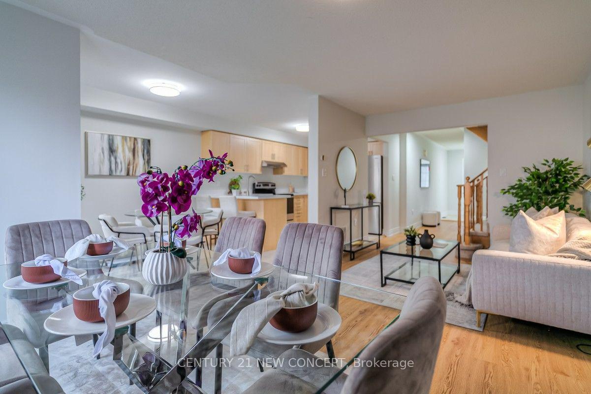 Photo 13 of 34 Odessa Crescent, Whitby, Rolling Acres — HOMEH